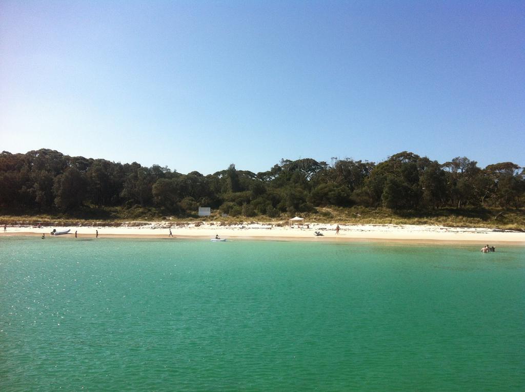 Huskisson Beach Motel Buitenkant foto